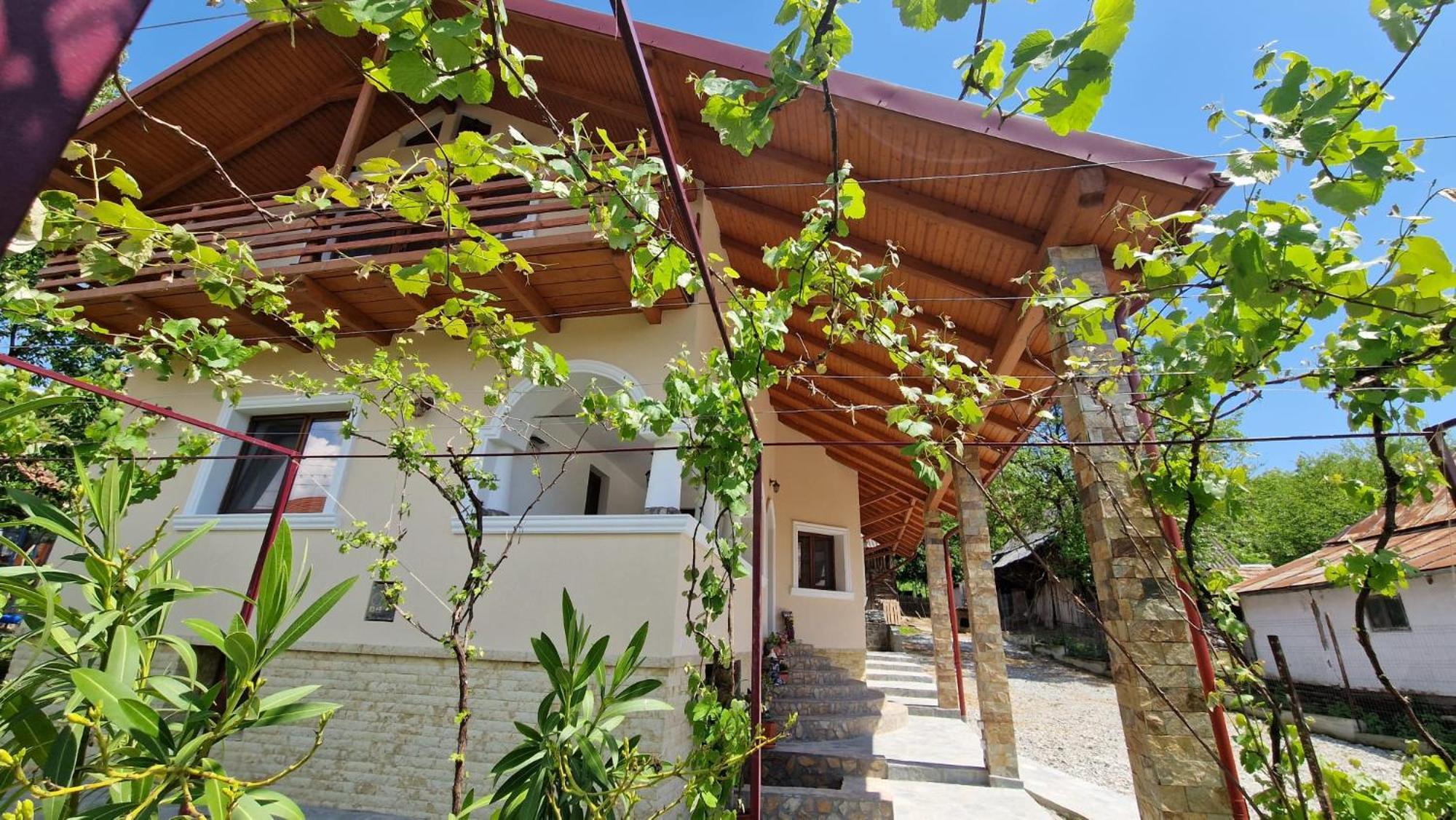 Casa Hera Calimanesti Luaran gambar
