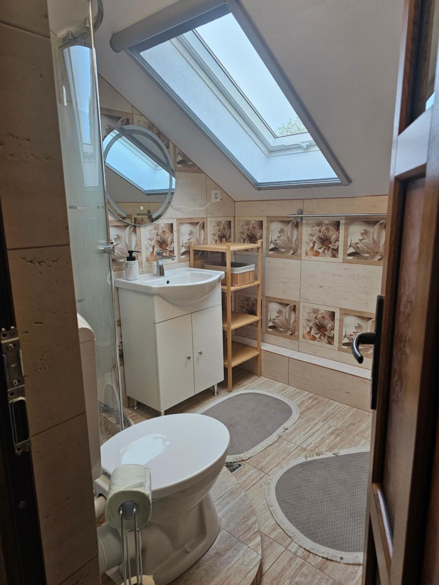 Casa Hera Calimanesti Luaran gambar