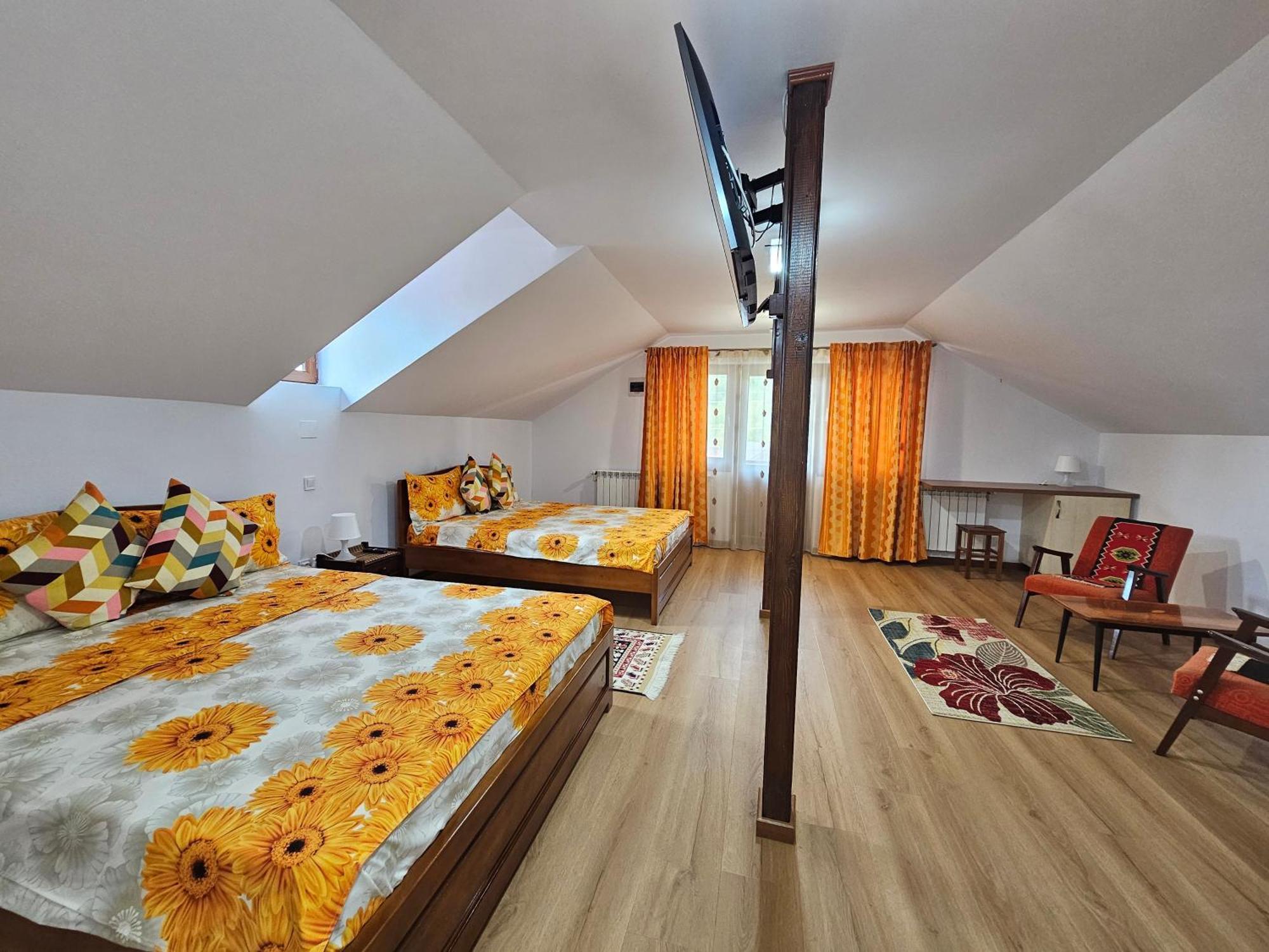 Casa Hera Calimanesti Luaran gambar
