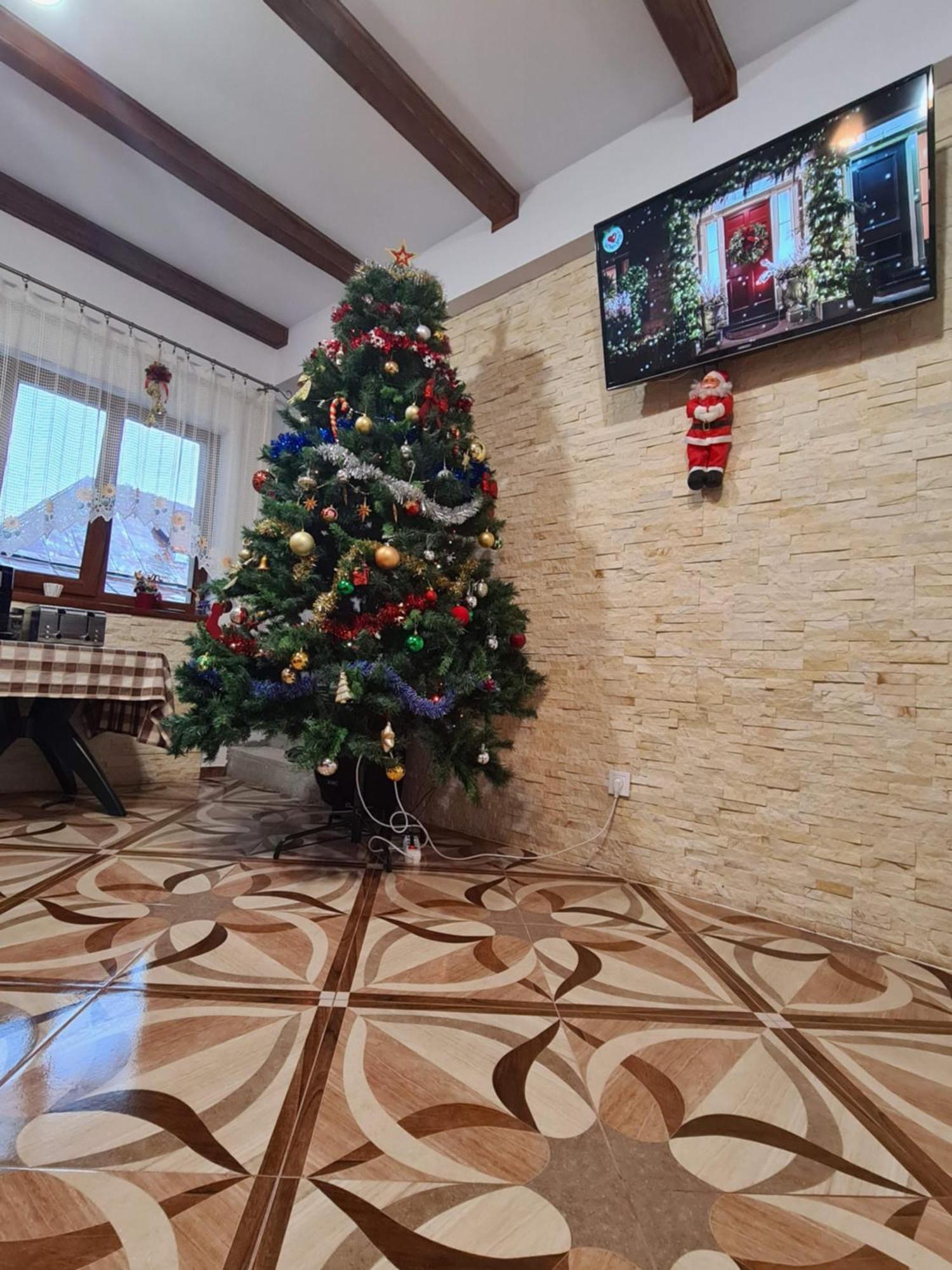 Casa Hera Calimanesti Luaran gambar