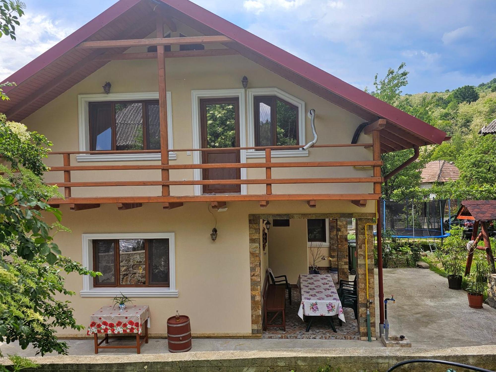 Casa Hera Calimanesti Luaran gambar
